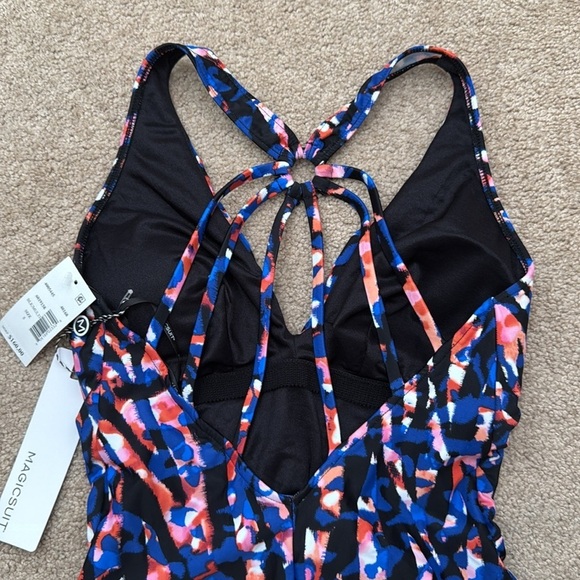 NWT Magicsuit Drew Cross Back V Neckline in Burano One Piece Swimsuit Size 8 - Picture 6 of 10